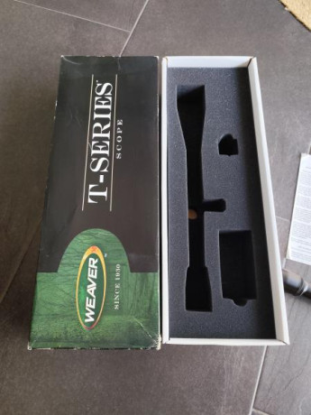 Se vende por 450€ este visor. Con su caja , documentación y accesorios originales, que venían cuando lo 10