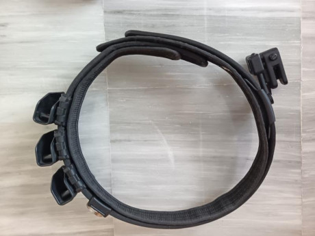 Buenas tardes, por no darle uso, vendo cinturón Gost, porta arma para pistola SPS, tres portacargadores 02