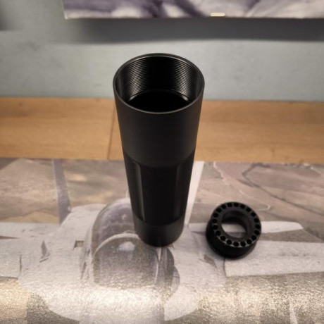 Buenas tardes,

Vendo este carril flotante de 7" proveniente de un AR15, está nuevo

Fabricado en 01