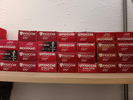 Buenas tardes, tengo para vender vainas Fiocchi calibre 38 special, desempistonada, limpias y de un disparo. 00