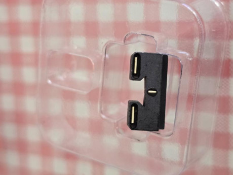 Miras de pistola MEPROLIGHT R4E  autoiluminadas. A estrenar. No se han usado. 95 euros. 01