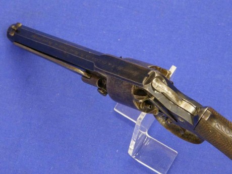Voy a colocar unas fotos de un arma larga alemana de llave de mecha del siglo XVI. 142