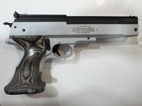 En Madrid. Muy buen estado.

300€

Prefiero trato en mano. Si hubiese portes, aparte. 01