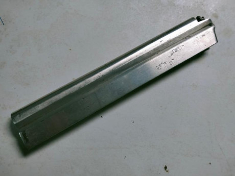 Hola a todos
Pongo a la venta varios modelos de cargadores de pistolas Star , empiezo por unos de Star 71