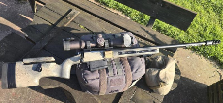 Buenos días.

Se vende rifle Bergara Premier Ridgeback en calibre 300 W.M.
Visor Vortex razor GenII 4.5 02