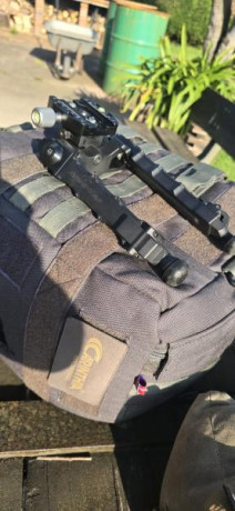 Se vende Bípode Accutac. HD 50 heavy Duty con acople a carril arca.

Precio 400 €.

Un saludo. 02