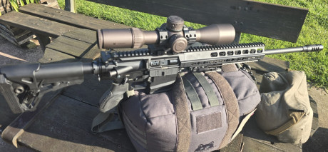 Buenos días.

Se vende rifle Haenel CR 65 calibre 6.5 Creedmoor. Solo Rifle.

AR10 fabricado en Alemania 02