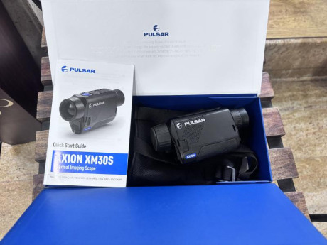 Monocular térmico Púlsar, modelo Axion xm30 S, muy poco uso y en perfecto estado,se vende por no usar,se 02