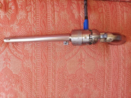 Buenas a todos.
Vendo revolver Pietta Colt 1860 Army Old Sliver.
El revolver lo compré nuevo hace dos 11