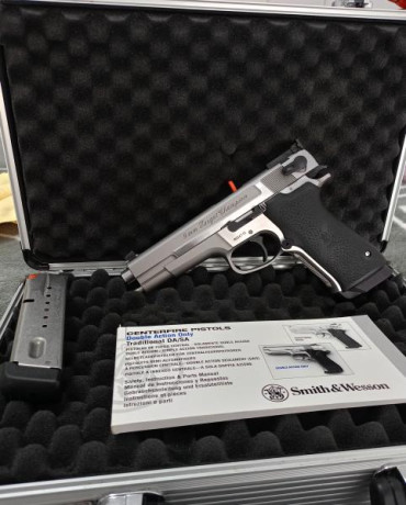 Buenas pongo ala venta una Smith wesson target champion de perfoman center de 5 pulgadas calibre 9 mm 02