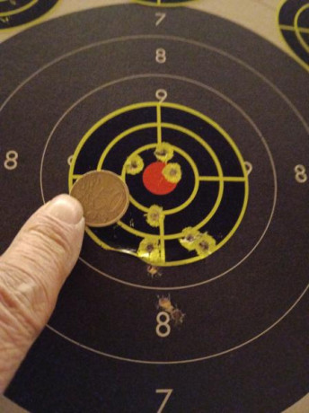 Bueno, para animar el foro un poco, propongo colgar fotos de dianas y arma usada para ello, pudiendo ser 91