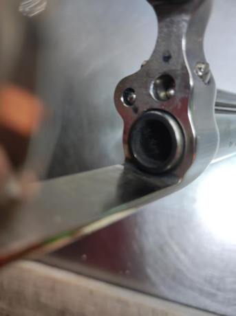 *VENDIDO* COLT SINGLE ACTION ARMY CON CAÑÓN 5"1/2.
ACABADO NICKEL.
ESTADO DE CONSERVACIÓN IMPECABLE 71