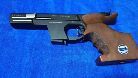 Vendo ésta magnifica Pistola Alemana Tesro en Cal. 22Lr. 
En estado impecable, como nueva y bien mantenida.

-Marca: 01