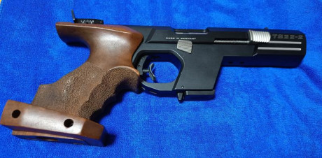 Vendo ésta magnifica Pistola Alemana Tesro en Cal. 22Lr. 
En estado impecable, como nueva y bien mantenida.

-Marca: 00