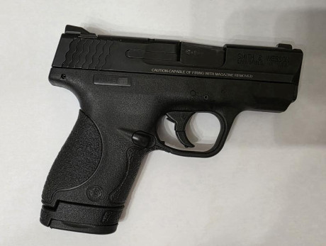 Pistola de 9 mm parabellum guiada actualmente en F con muy poco uso, prácticamente nueva.

450€, precio 02