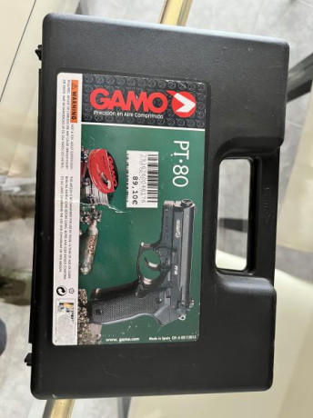 Buenas,

Vendo pistola aire semiautomática GAMO PT-80. En perfecto estado, usada muy pocas veces.

Precio: 01