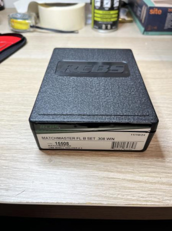 Buenas,

Vendo set de DIEs de recarga del calibre del 308 winchester.

Modelo Matchmaster Full Lentgh 00