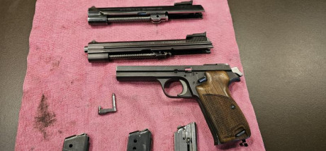 Vendo SIG P210 de 5 pulgadas, 9mm y 22mm. 2500€
Barcelona 677 70 30 19 Roberto 01