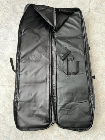 Buenas,

Vendo mochila-funda para escopeta/rifle plegable o de pequeñas dimensiones.

Precio: 40€

Se 00