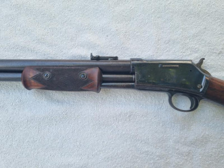 Se vende carabina COLT LIGHTNING  calibre 44-40. En estado de tiro. Tiene certificado de arma antigua 22