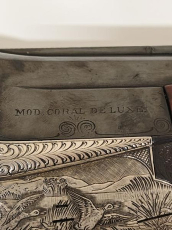 Se vende escopeta Aya modelo Coral de Luxe en buen estado, doble gatillo y expulsores, la escopeta se 02