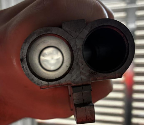 Media pletina, gatillos articulados, cañones de 63,5cms, expulsora, no tiene holguras, buen estado en 110