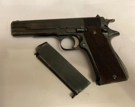 Se vende STAR DEL 9mm largo.
STAR DEL 9mm largo A .
499 euros..
Muy poco uso. 32