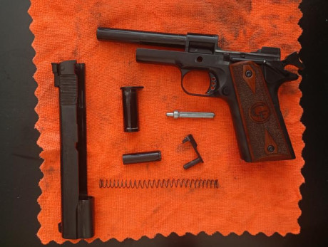 En venta maravillosa chiappa 1911-22 en calibre 22lr 
Usada solo para precision con una agrupacion muy 11