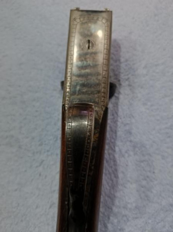 Vendo escopeta paralela corta marca Jabe del 12.

Largo total: 86 cm. sin la cantonera.
Cañones: 49'5 51