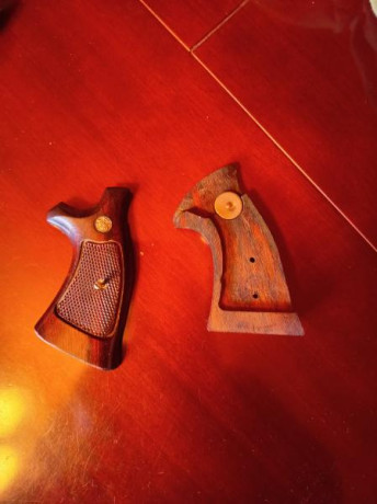 Buenas tardes, se venden cachas de madera Para el revolver S & W 586 . 30 € 00
