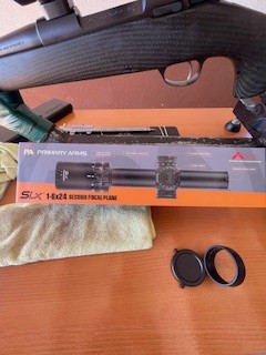 Hola, vendo este visor de gama media, marca Primary Arms para batida de 1-6x24. Está  muy muy nuevo, prácticamente 00