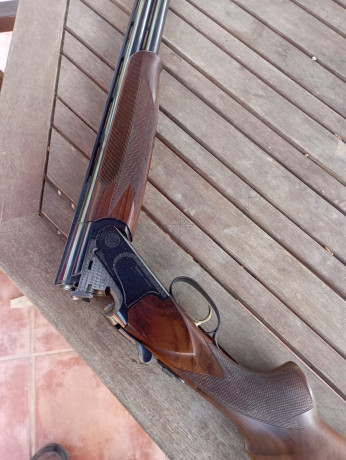 Vendo una escopeta Super Lamber, como de estreno, con anima 18´4, largo de cañón 70cm., selector de tiro 11