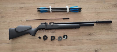 Hola, vendo esta carabina en cal 4.5 y añado el cañon de flechas con 8 flechas,
Lleva plenum Fx instalado, 00