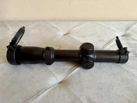 Buenos días.

Vendo visor Solognac 1-4x24 sin uso. Se compró hace unos meses pero a mi se me queda corto. 10