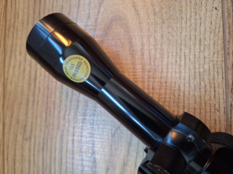 *SE VENDE:* 

Visor "vintage" años 80 , para carabina del 22.
Marca EAGLE de 4 x 32 y monturas 02