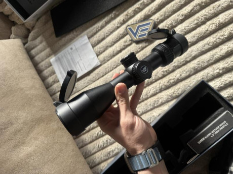 Vendo visor vector óptics veyron 3-12x44 con apenas 50 disparos del .22, primer plano focal, influye anillas, 10
