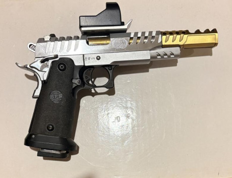 Vendo SPS Vista Star cromo,
Calibre 9mm, prácticamente nueva, muy poco uso, 3000 disparos, visor Toni 00