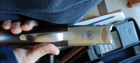 Se cede Beretta 694 Sporting, cañón de 81, con 5 chokes originales y 3 a mayores. También incorpora 2 71