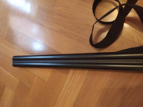 Buenas tardes ,se vende escopeta yuxtapuesta Víctor Sarrasqueta, está bien cuidada pero es vieja claro 00