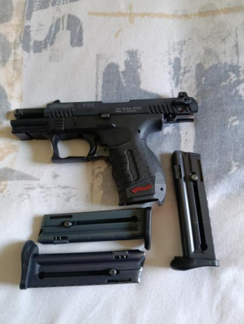 Se ve de pistola Walter p22 calibre 22, la pistola va muy bien pegados 200 disparos con ella la vendo 01