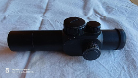 Vendido. Visor Bushnell Trophy en buen estado, listo para usar. Incluye anillas Apel de 30 mm.
Características 01