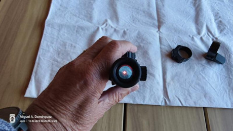 Vendido. Visor Bushnell Trophy en buen estado, listo para usar. Incluye anillas Apel de 30 mm.
Características 00