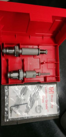 Buenas compañeros, me pide un amigo que le ponga en venta estos Dies de la marca Hornady en calibre 3006 00