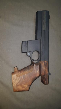 Vendo Hammerli 280 en cal 22lr PARA DESPIECE (tiene una pequeña fisura en el armazon portacierre) por 01