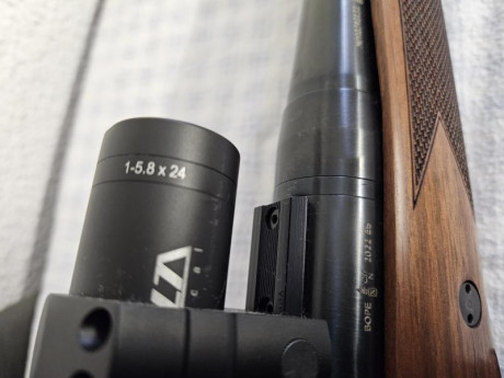MOSSBERG PATRIOT REVERE calibre 270 Win., impecable, no ha salido al campo con visor Delta Titanium ret. 00