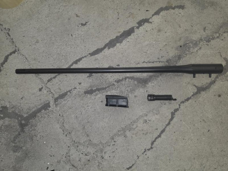 Vendo cañon para blaser r8 en 8x68S con magnaport, incluyo cargador y cabezal.
No lleva elementos de punteria.
Se 32