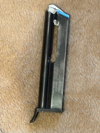 Hola
Pongo a la venta un cargador para una pistola Unique Des-69U
Precio: 65€ (portes aparte)
Contacto 01