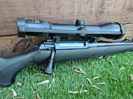  Buenas noches

Pongo en venta un  conjunto de rifle y visor consistente en :

Rifle Sauer Classic XT 02