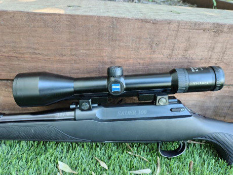  Buenas noches

Pongo en venta un  conjunto de rifle y visor consistente en :

Rifle Sauer Classic XT 01