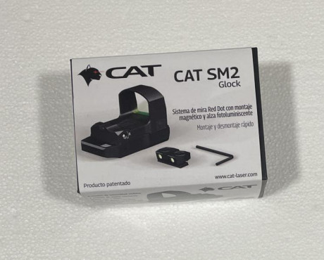 Vendo sistema punto rojo CAT SM2 para Glock, es el conjunto completo, base magnética con alza y punto 00
